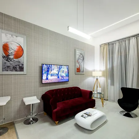 Apartamento Karoly Corner Residences *
