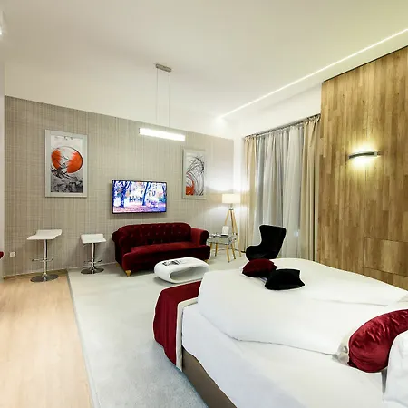 Karoly Corner Residences Apartment *