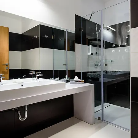Apartment Karoly Corner Residences *