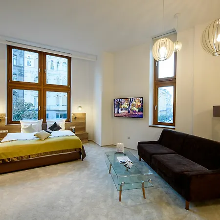 Apartment Karoly Corner Residences *