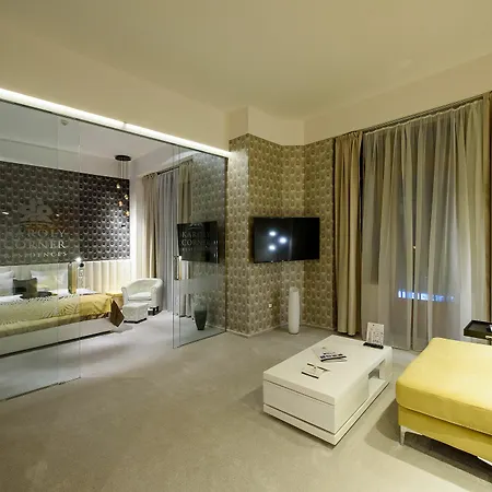 Apartment Karoly Corner Residences *