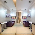 Karoly Corner Residences *