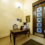 Karoly Corner Residences *