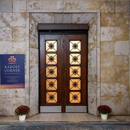 Karoly Corner Residences *