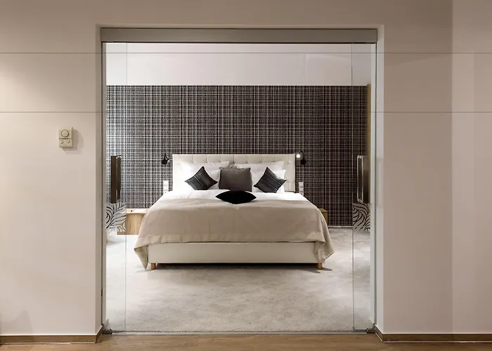 Апартаменты Karoly Corner Residences *