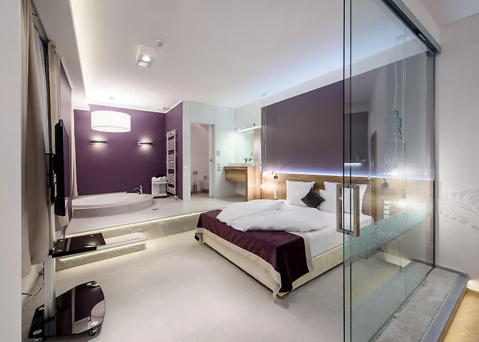 Апартаменты Karoly Corner Residences