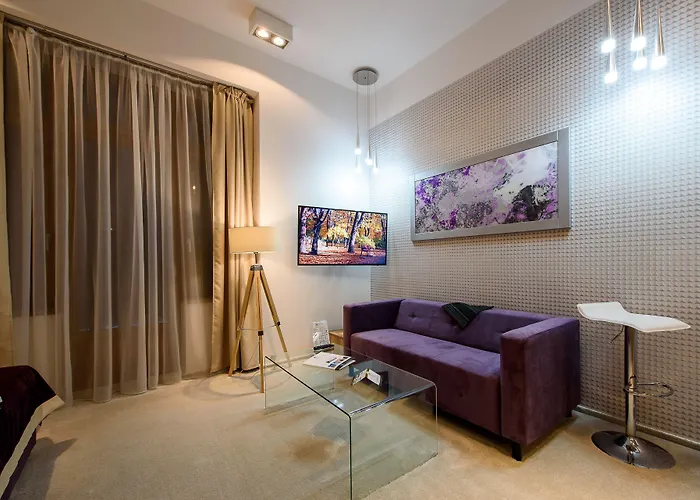 Karoly Corner Residences *