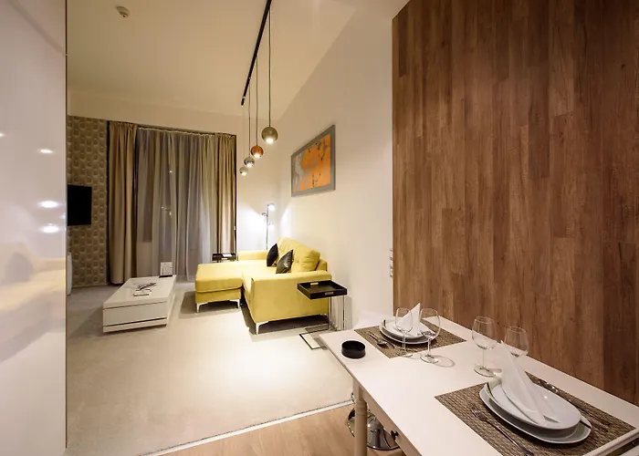 Karoly Corner Residences Apartament *