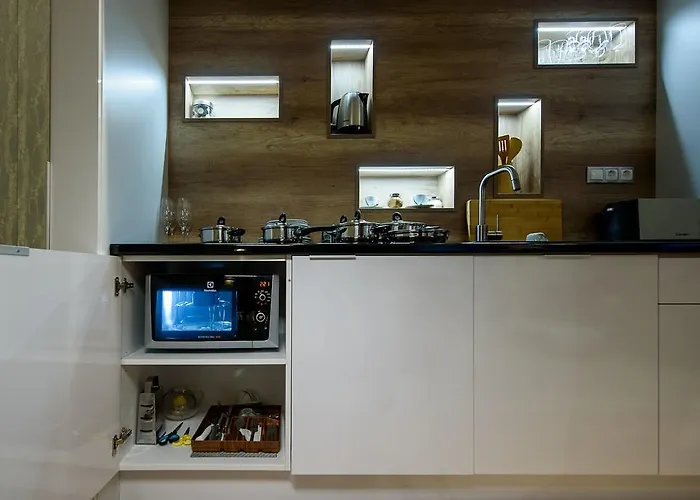 Karoly Corner Residences *