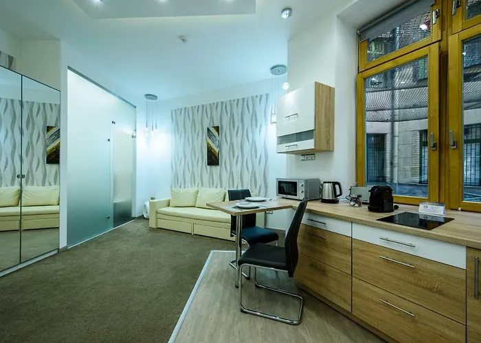 Karoly Corner Residences Apartament