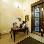 Karoly Corner Residences Apartmán