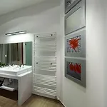 Karoly Corner Residences Apartmán