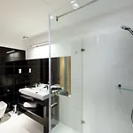 Karoly Corner Residences Apartmán *