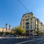 Karoly Corner Residences Apartmán *
