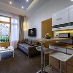 Apartmán Karoly Corner Residences