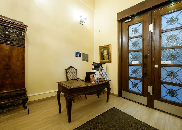 Karoly Corner Residences דירה