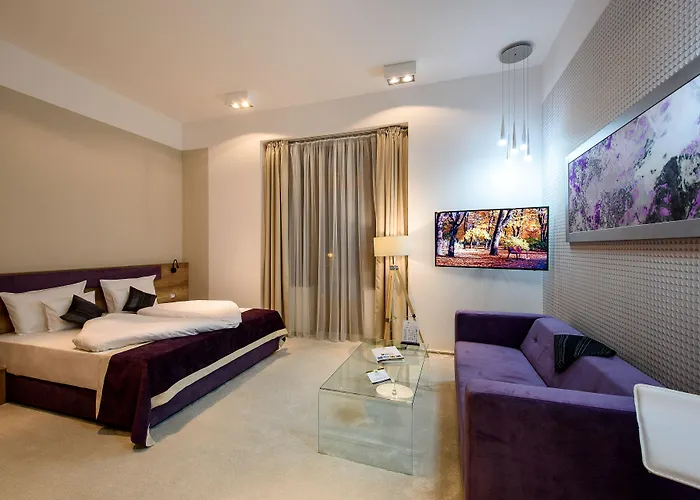 Karoly Corner Residences *