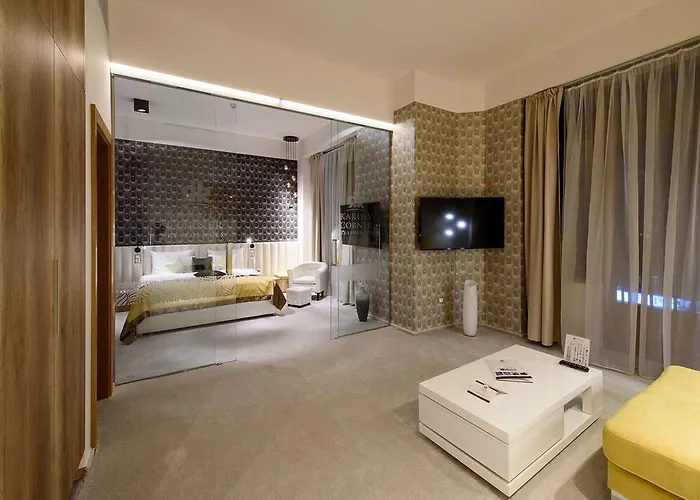 Karoly Corner Residences Appartement